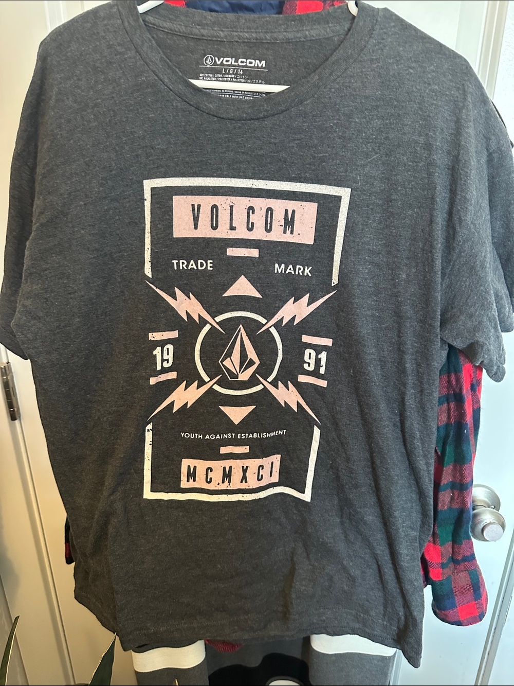 Volcom Charcoal Tee with Pale Pink Graphic